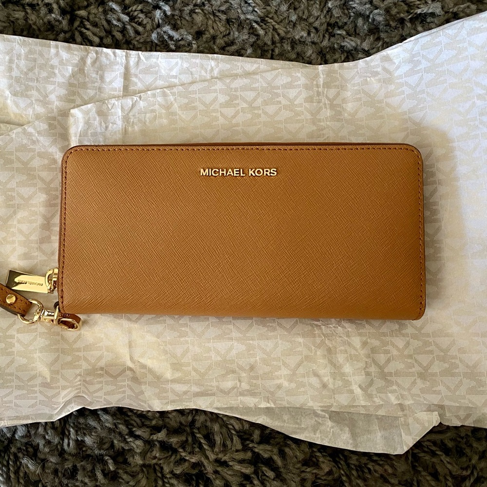 MICHAEL KORA Signature Jet Set Continental Wallet
